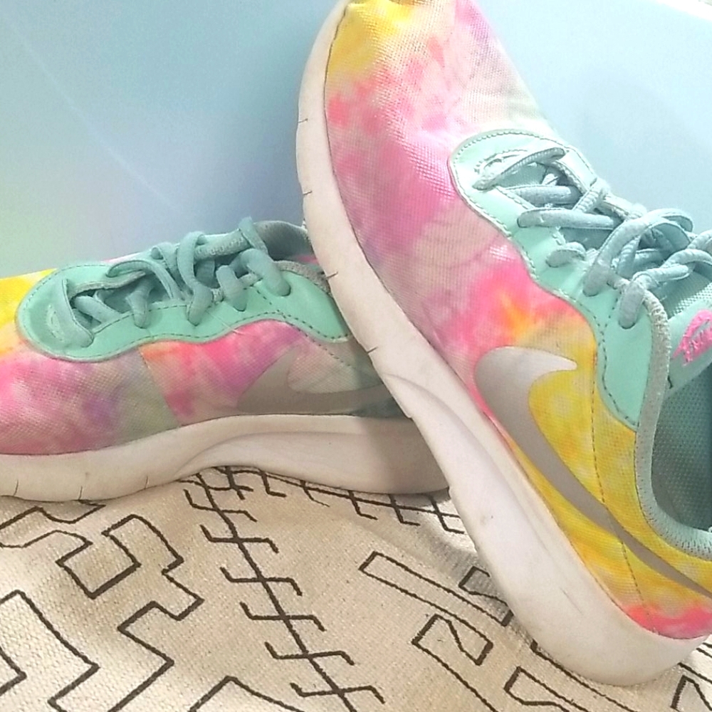 Tye dye shoes
